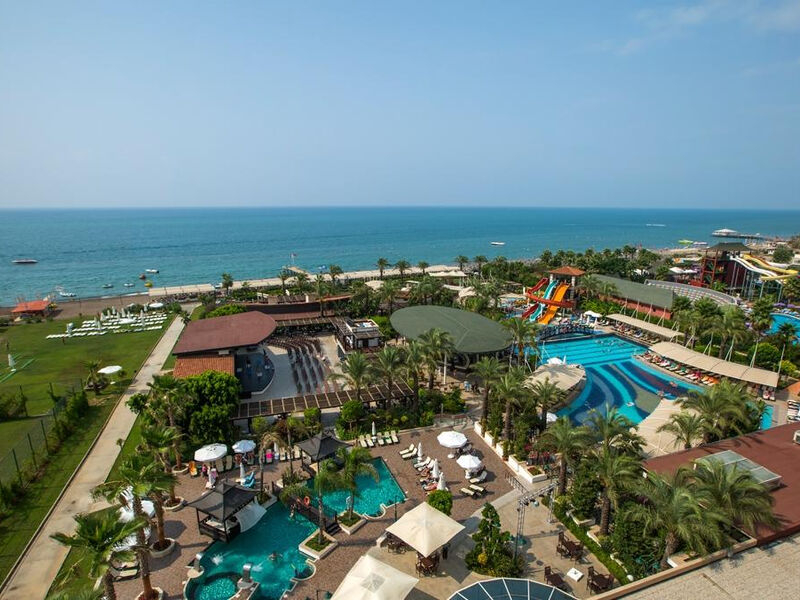 Crystal Family Resort