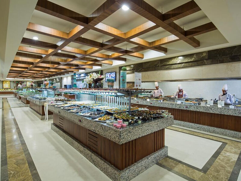 Crystal Family Resort