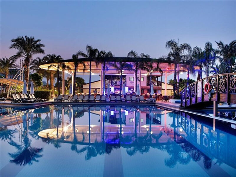 Crystal Family Resort