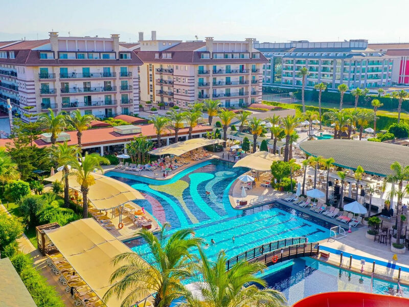 Crystal Family Resort & Spa