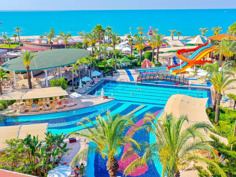 Crystal Family Resort & Spa