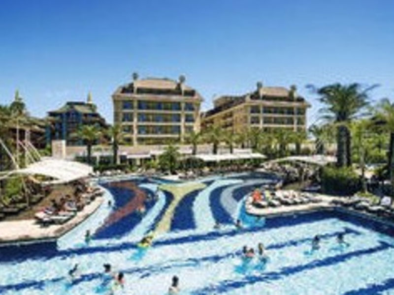 Crystal Family Resort