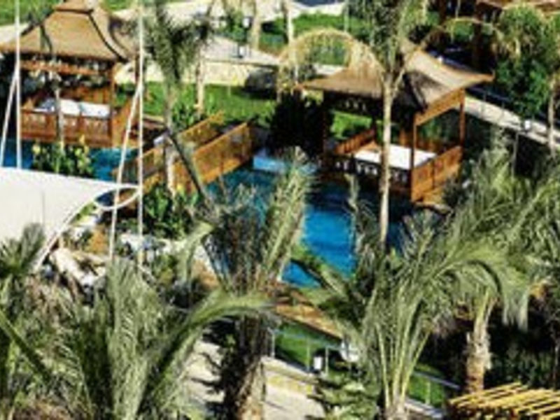 Crystal Family Resort