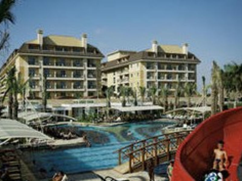 Crystal Family Resort