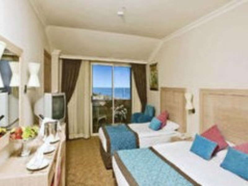 Crystal Family Resort