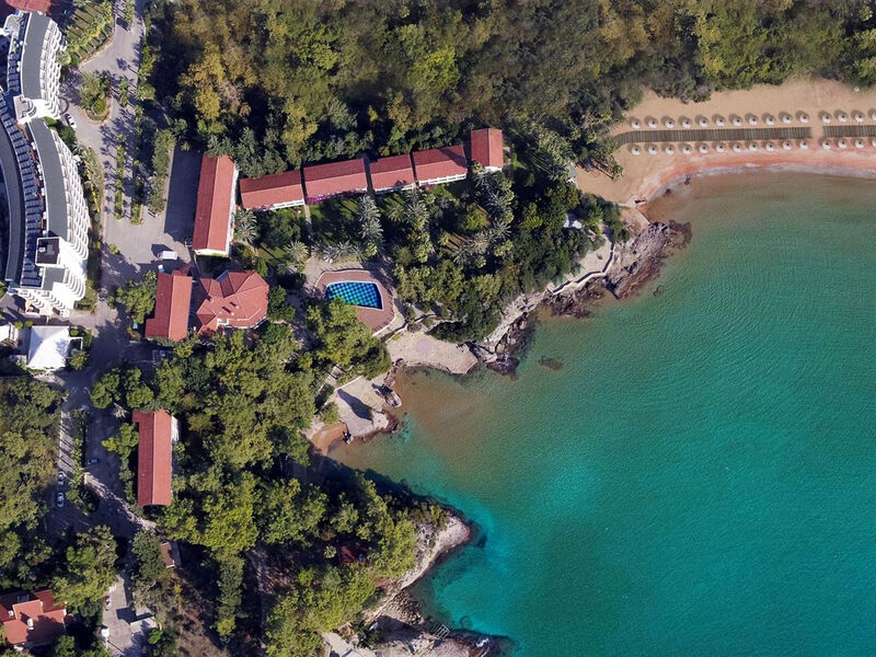Crystal Family Resort & Spa