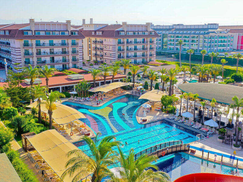Crystal Family Resort & Spa