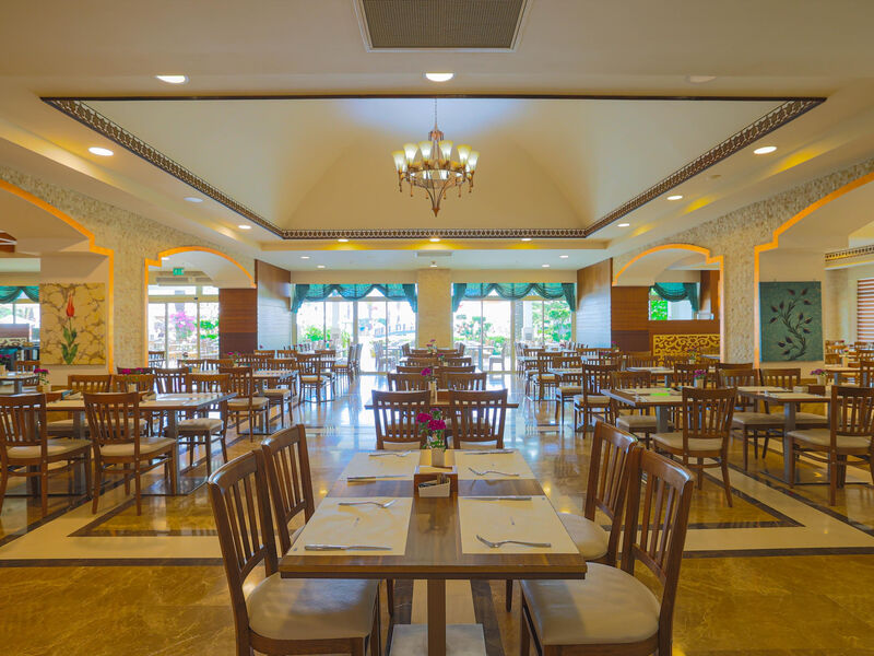 Crystal Family Resort & Spa