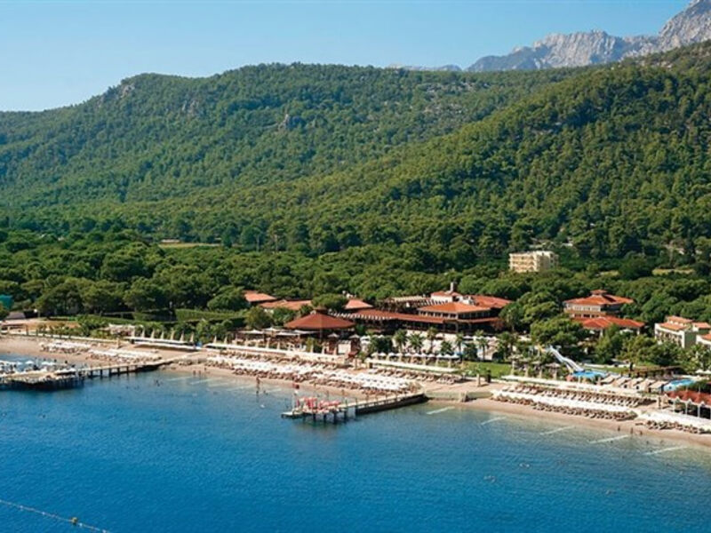 Crystal Flora Beach Resort
