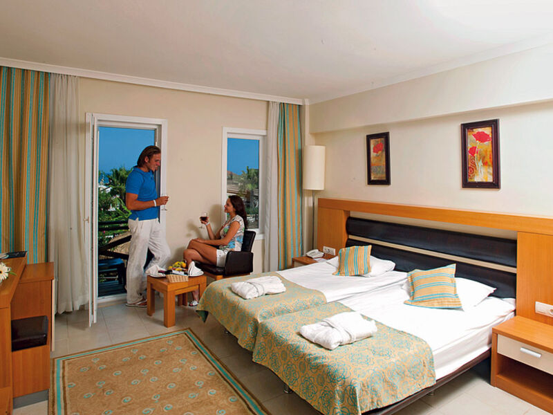 Crystal Flora Beach Resort