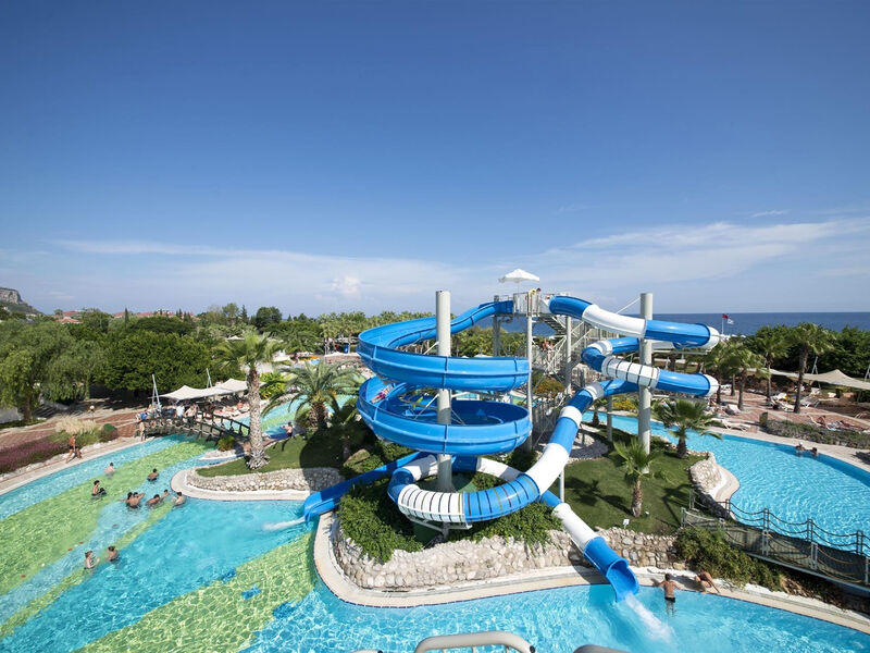 Crystal Flora Beach Resort