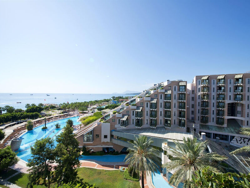 Crystal Flora Beach Resort