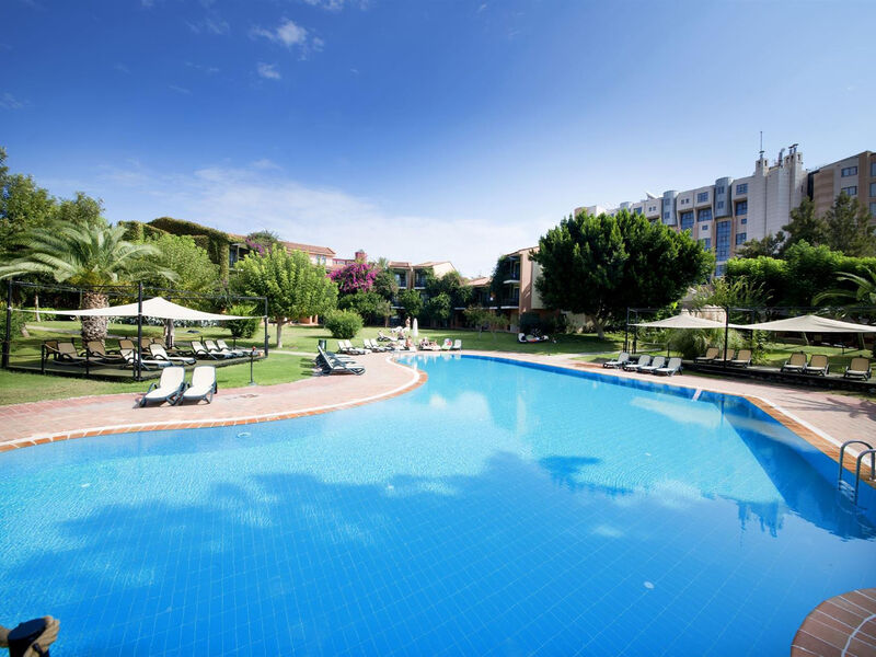 Crystal Flora Beach Resort