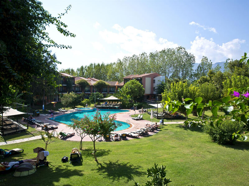 Crystal Flora Beach Resort
