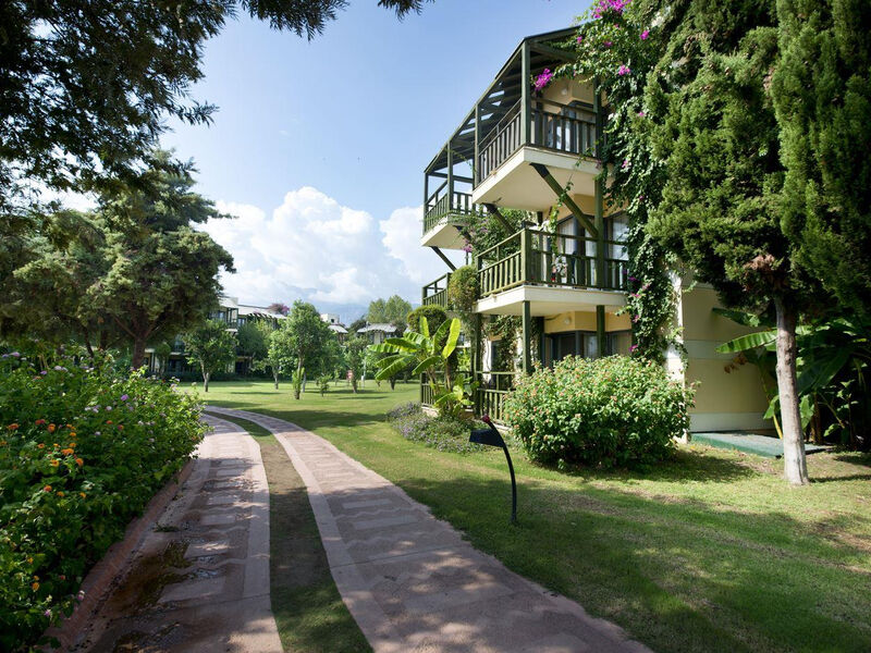 Crystal Flora Beach Resort