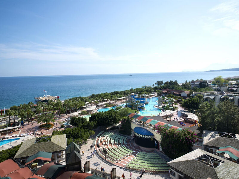 Crystal Flora Beach Resort