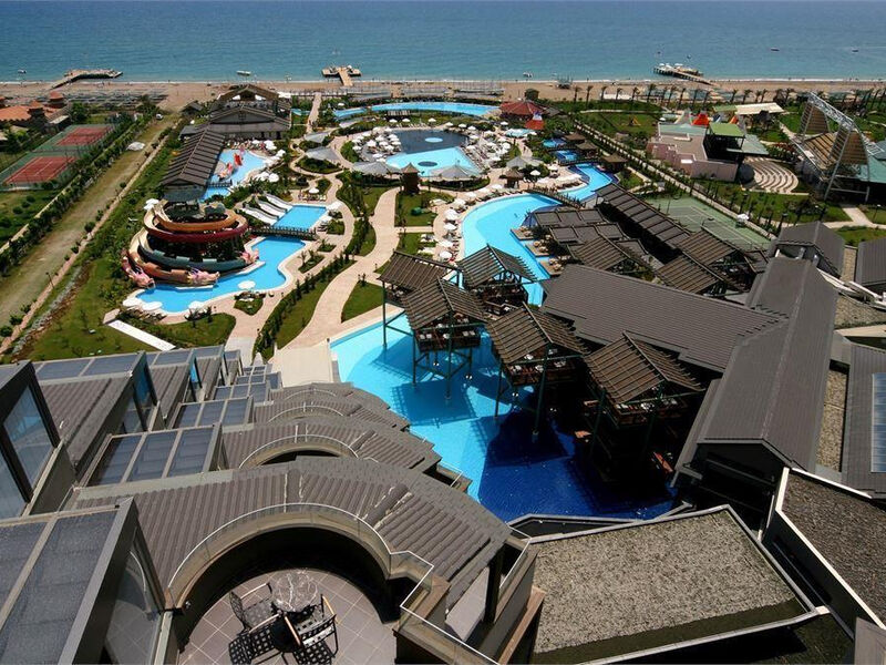 Crystal Palace Luxury Resort And Spa