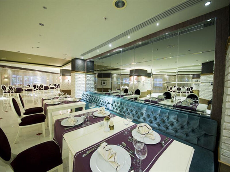 Crystal Palace Luxury Resort And Spa