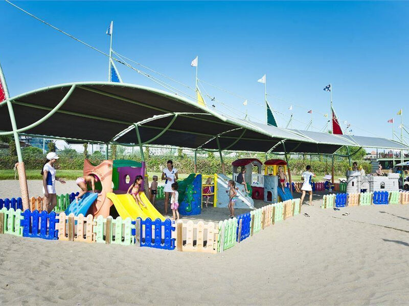 Crystal Palace Luxury Resort And Spa