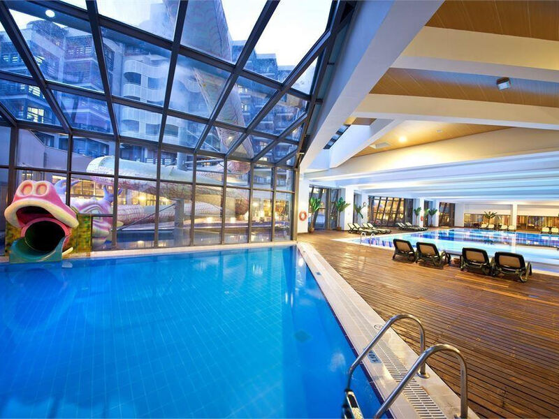 Crystal Palace Luxury Resort And Spa