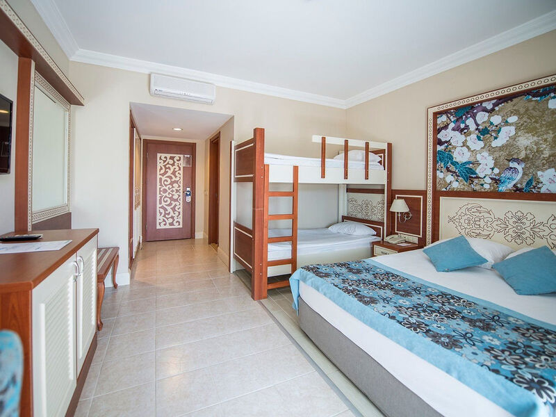 Crystal Paraiso Verde Resort & Spa