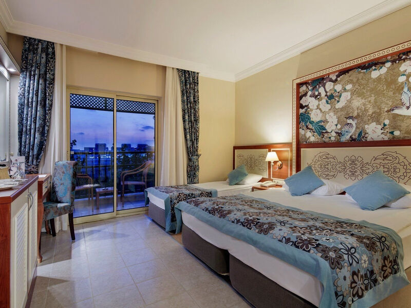 Crystal Paraiso Verde Resort & Spa