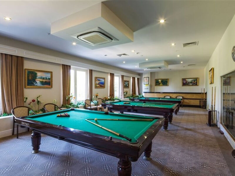 Crystal Tat Beach Golf Resort & Spa