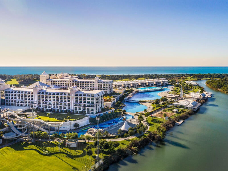 Crystal Tat Beach Golf Resort & Spa