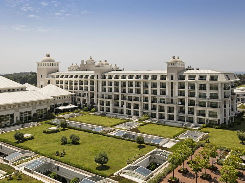 Crystal Tat Beach Golf Resort & Spa