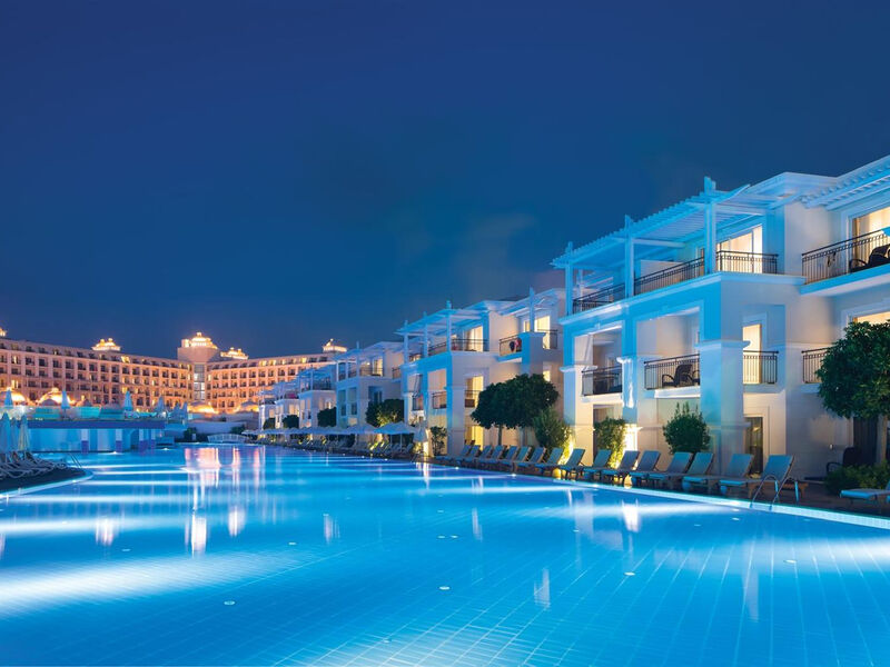 Crystal Tat Beach Golf Resort & Spa
