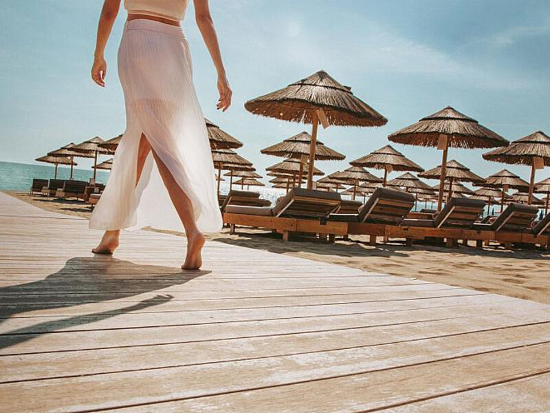 Cumeja Beach Club & Hotel