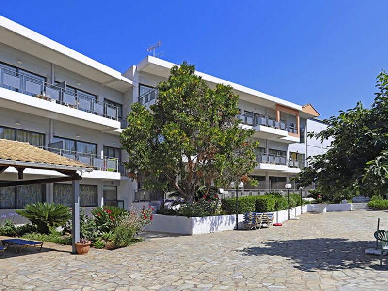 Dassia Holiday Club