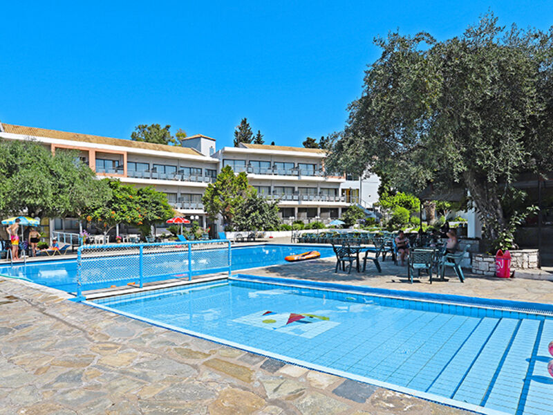 Dassia Holiday Club
