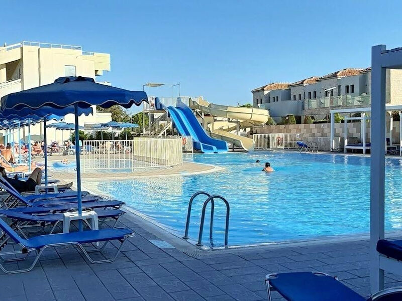 Delfinia Resort