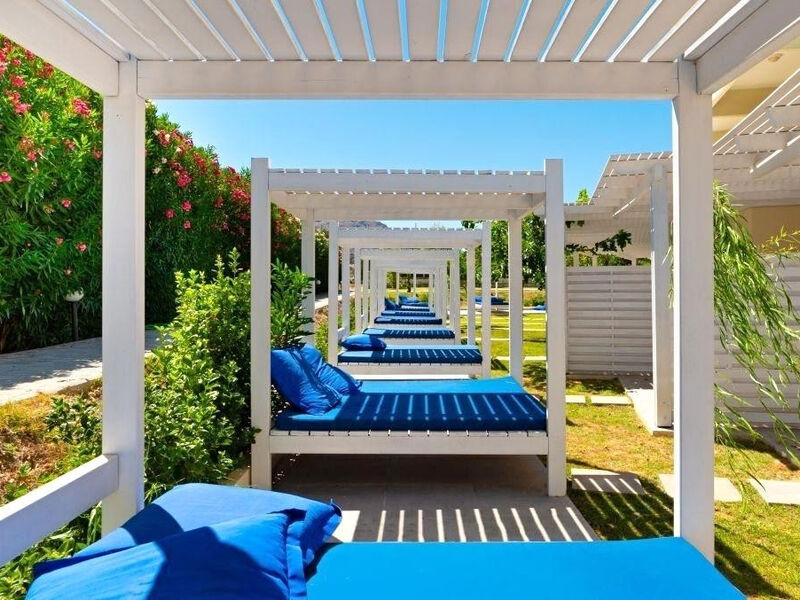 Delfinia Resort