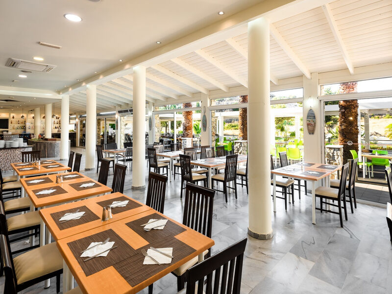 Delfinia Resort