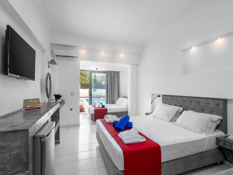 Delfinia Resort