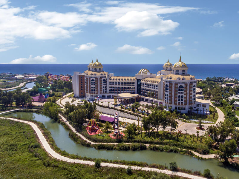 Delphin Be Grand Resort