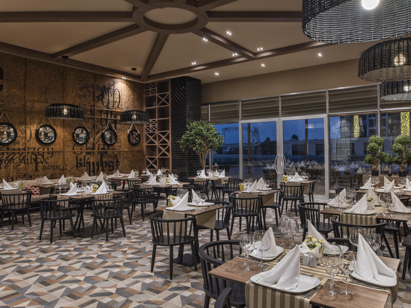 Delphin Be Grand Resort
