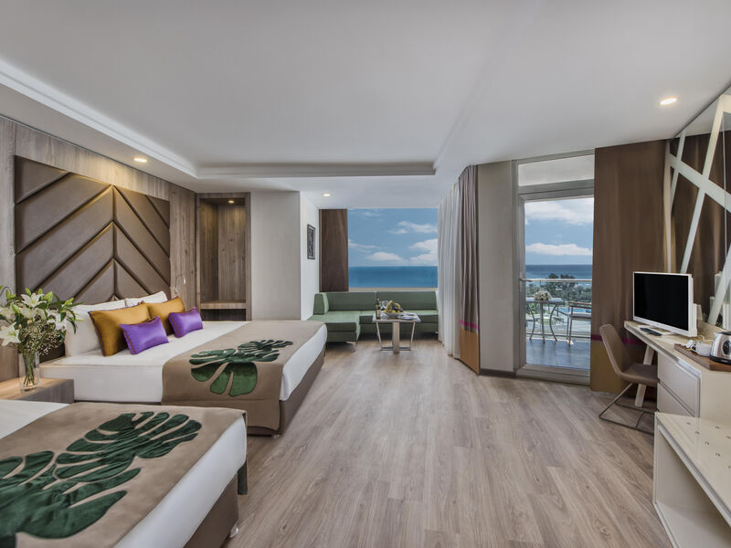 Delphin Be Grand Resort