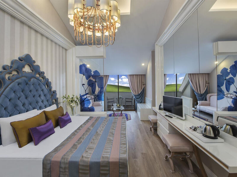 Delphin Be Grand Resort