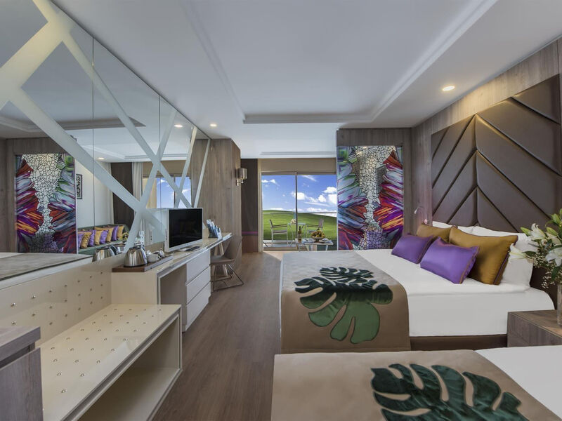 Delphin Be Grand Resort