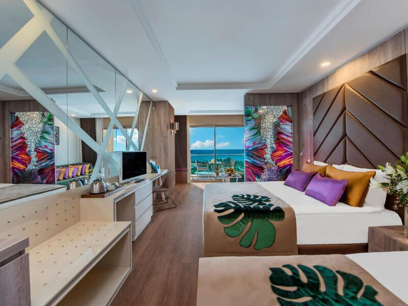 Delphin Be Grand Resort