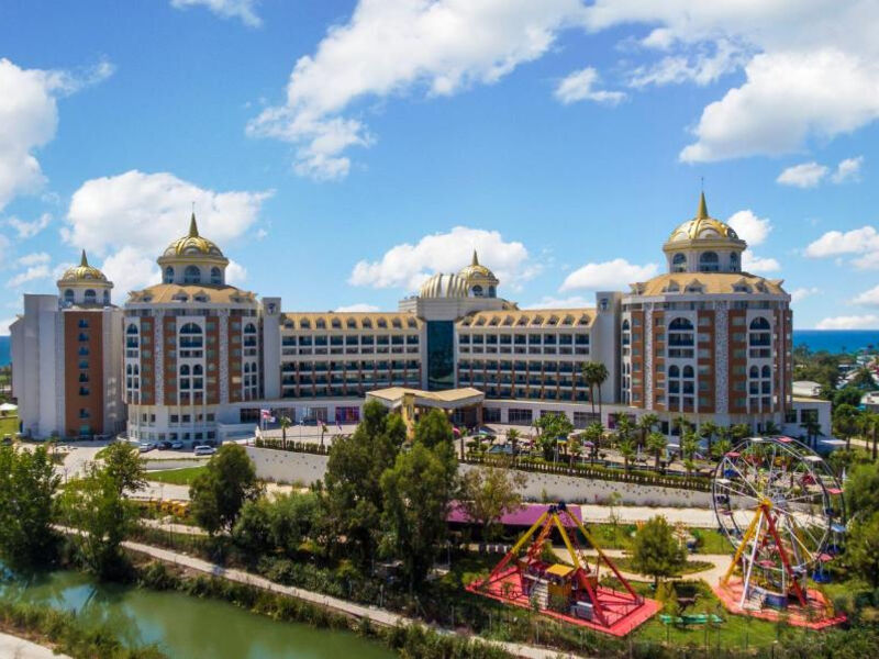Delphin Be Grand Resort