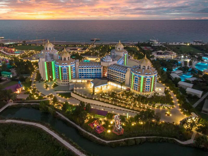 Delphin Be Grand Resort