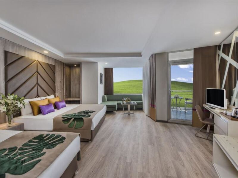Delphin Be Grand Resort