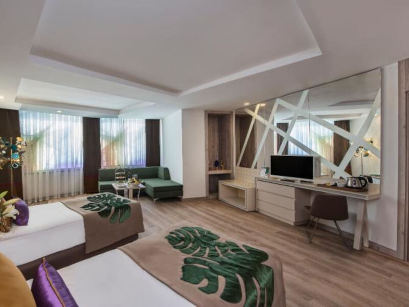 Delphin Be Grand Resort