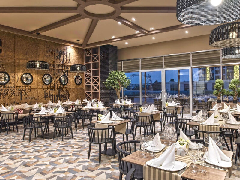 Delphin Be Grand Resort