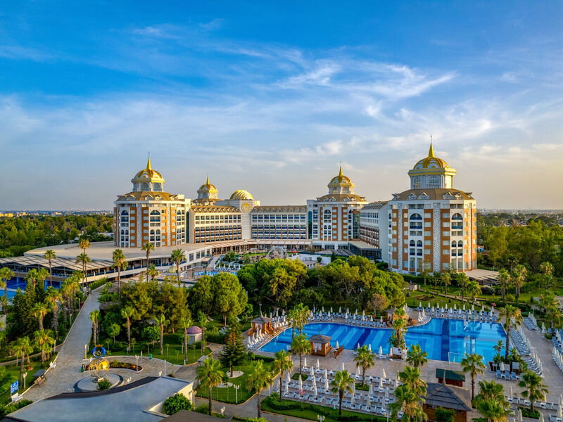 Delphin Be Grand Resort