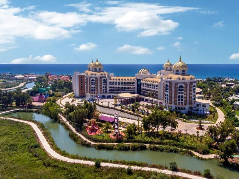 Delphin Be Grand Resort